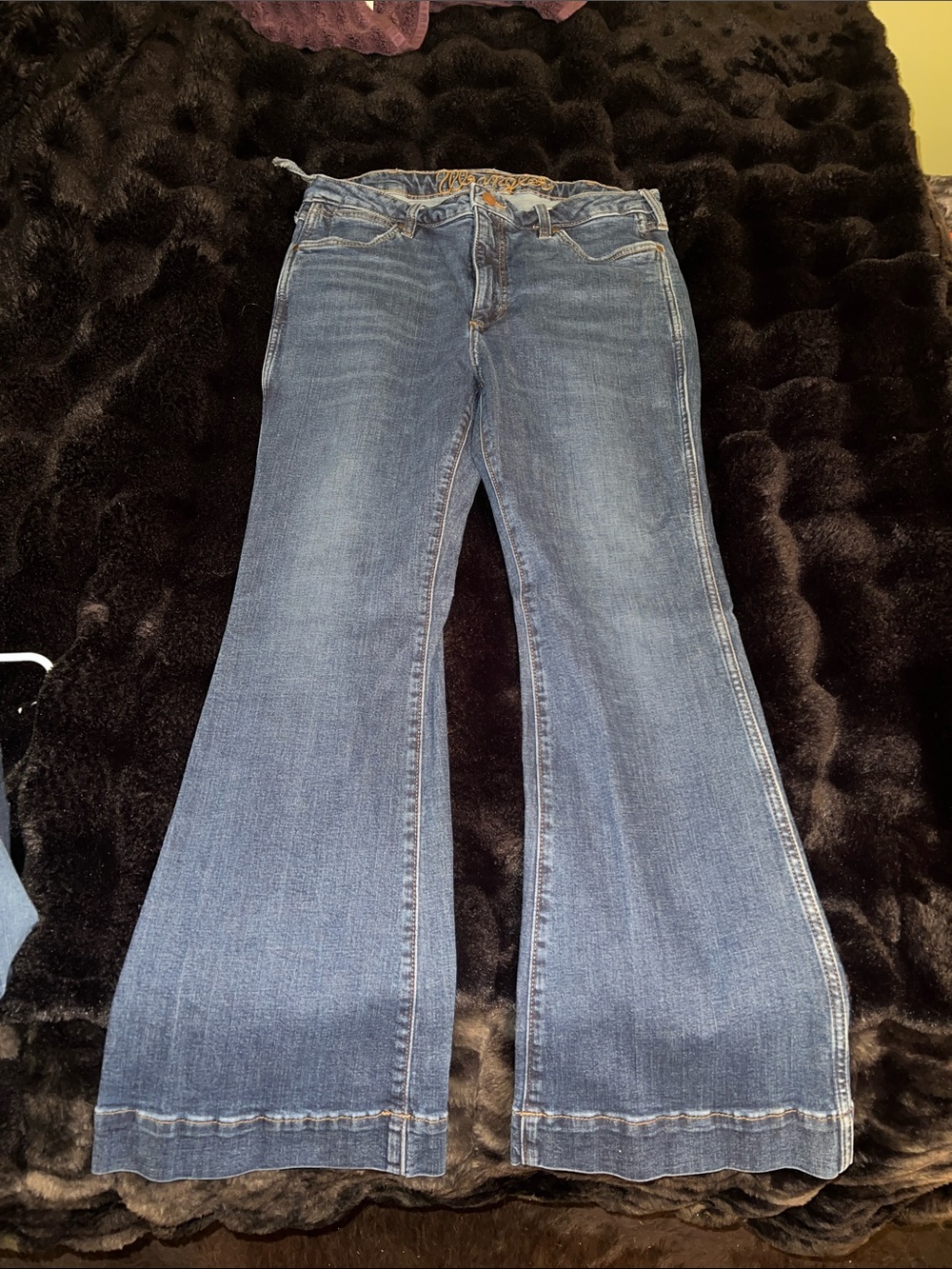 Women's Wrangler High Rise Blue Flared Jeans